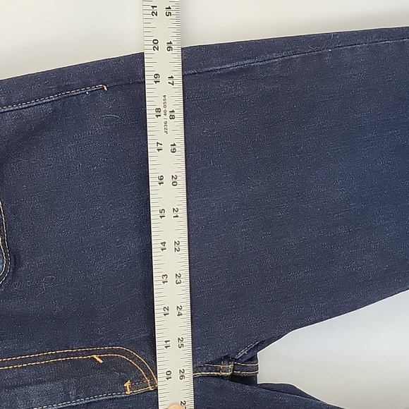 Levi's 502 Taper Fit Jeans Size 32 x 30 Dark Wash - Picture 8 of 14